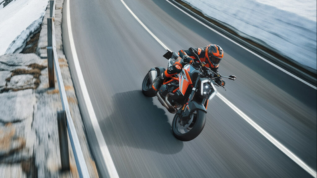 KTM 1390 Super Duke rr Racing