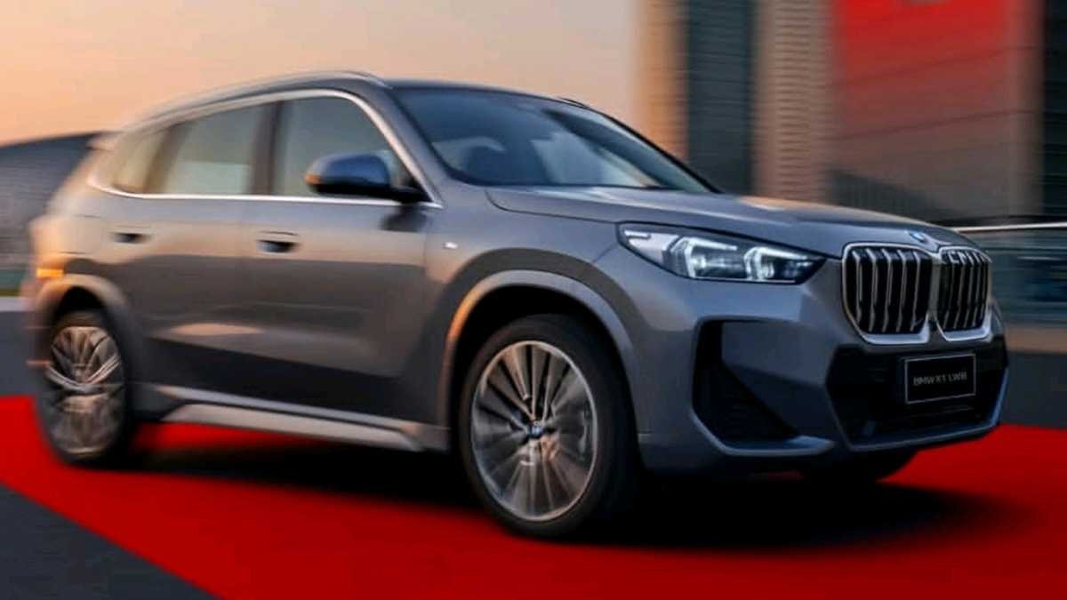 BMW X1 LWB Side Profile