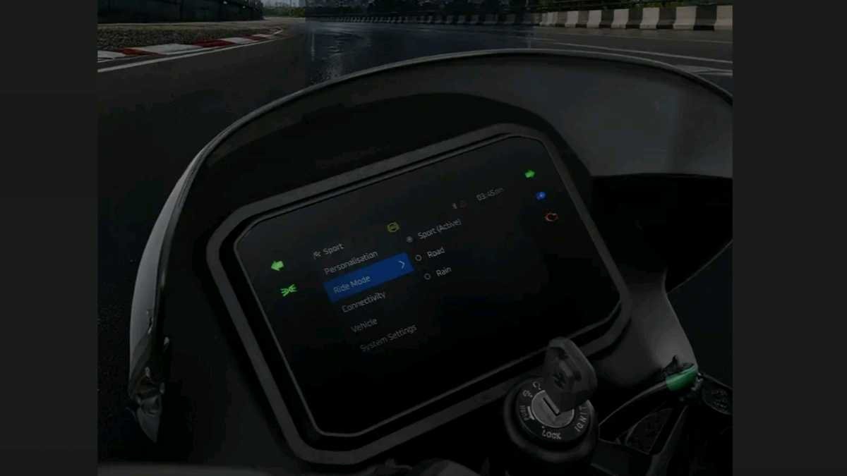 Bajaj Pulsar 125 TFT Instrument Cluster