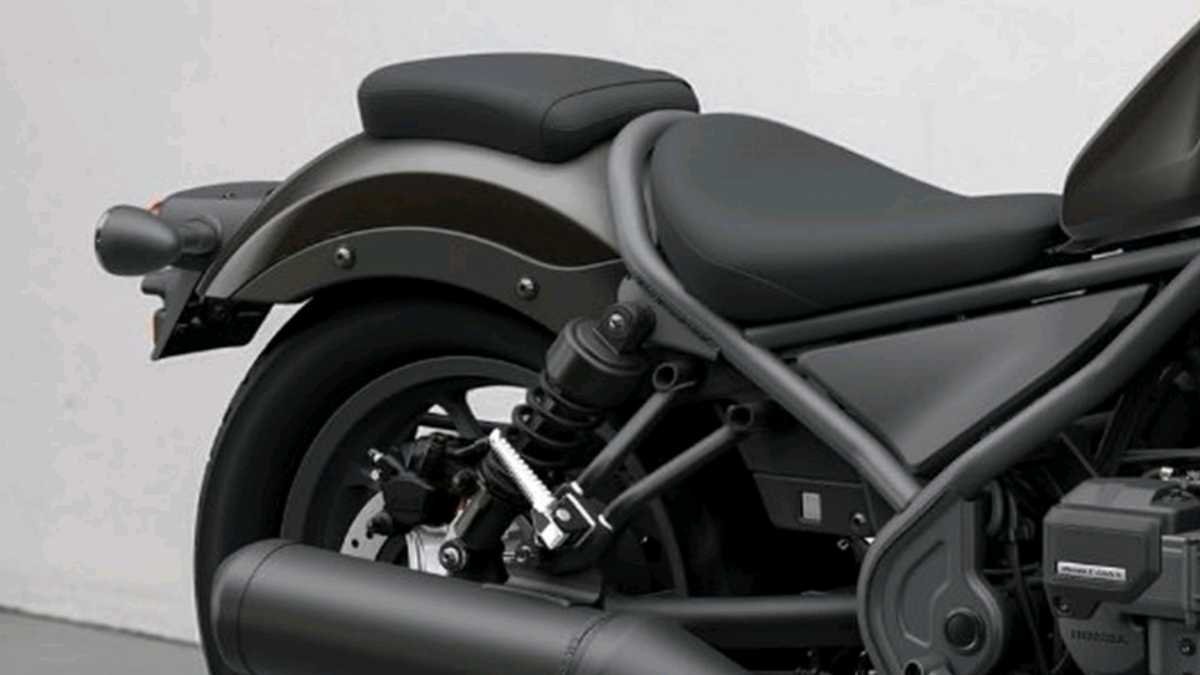 Honda Rebel 300 Seat Comfort